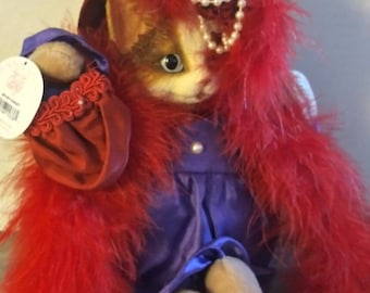 Heather Hykes Cat Nip "Scarlett"