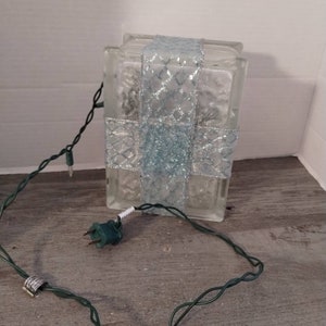 7 3/4&quot; x 5 3/4&quot; Glass Lighted Gift Box