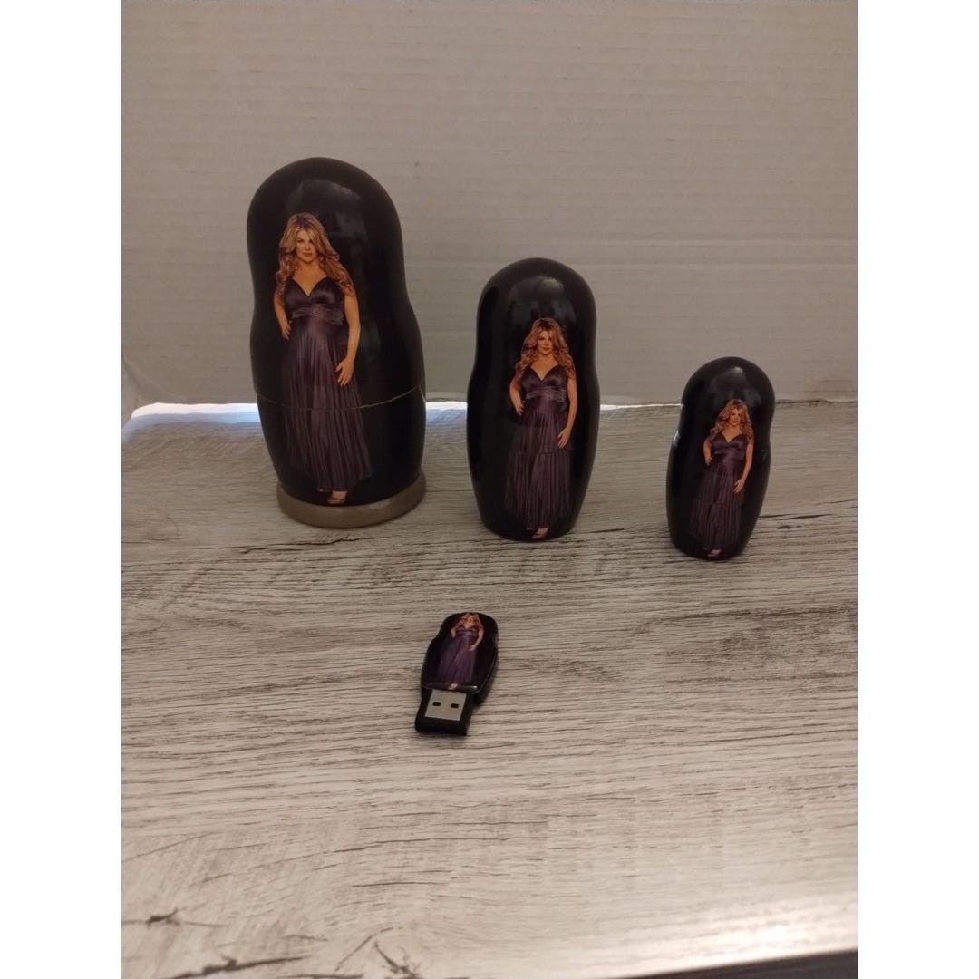 Kirstie Alleys Big Life Matryoshka Dolls 4-piece Set With USB