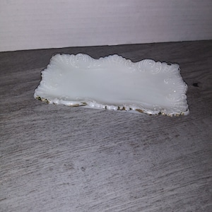 MIlk Glass Vintage Soap Dish