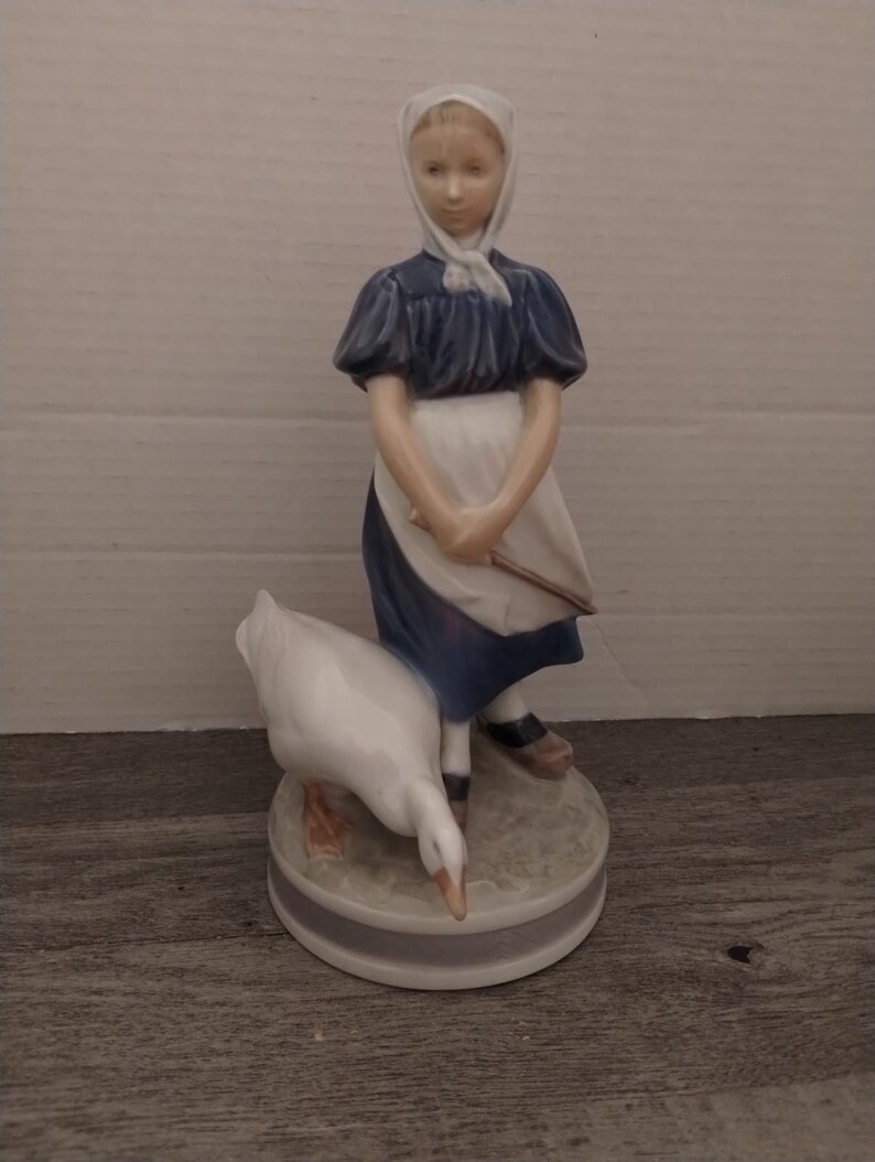 royal-copenhagen-girl-with-goose-porcelain-figurine-made-in-denmark-527