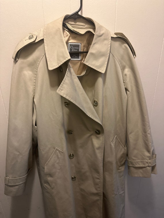 VINTAGE CHRISTIAN DIOR TRENCH COAT — quell