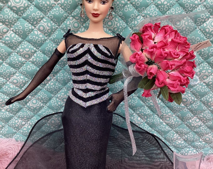 Barbie Doll 40th Anniversary Collector Edition 1999 Vintage With Stand New Just Taken Out of the