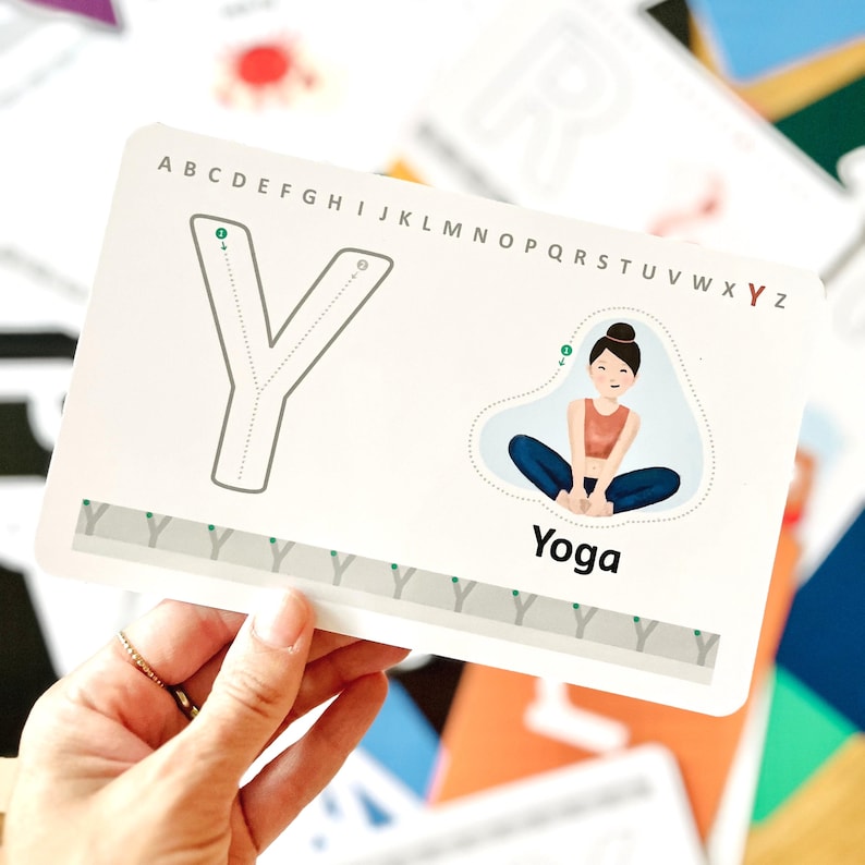 Wiederbeschreibbare Lernkarte mit dem Buchstaben Y wie Yoga.