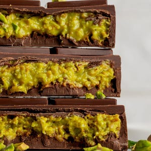 How to make Dubai Pistachio Kadayıf Chocolate Bar Recipe, Viral Dubai Chocolate Recipe, INSTANT download.