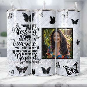 Plantilla editable conmemorativa de mariposa negra • Diseño de sublimación de homenaje Beyond Measure • Fondo brillante • Pérdida de un ser querido