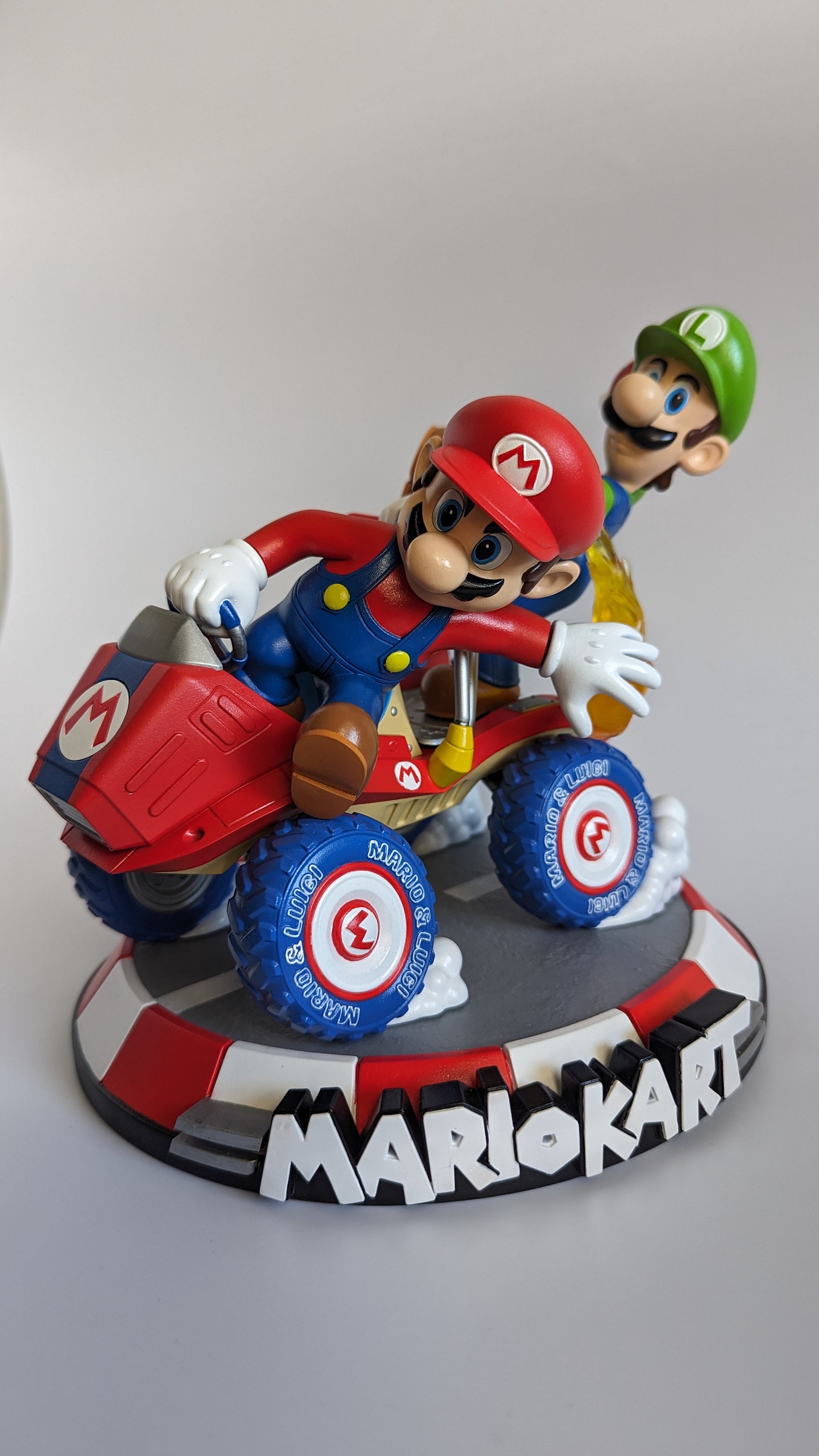 【物欲大魔王さん専用】マリオカートダブルダッシュ大会優勝金メダル 公式非売品 箱のみ GC マリオカートダブルダッシュ - メルカリ