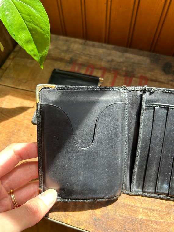 Vintage Gucci men's leather bifold wallet with money… Gem