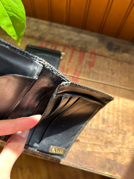 Vintage Gucci men's leather bifold wallet with money… Gem