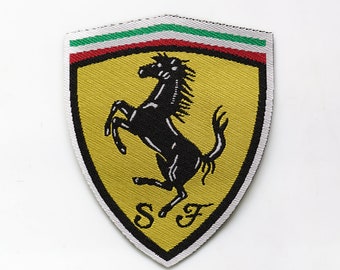 Opstrijkbare patches FERRARI geborduurd schild Hitteklevende schildpatch