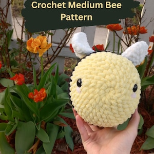 Crochet Bee Pattern, Cute crochet pattern, Handmade Easy Crochet Bee Pattern For Beginners, 2 Types Of Wings.