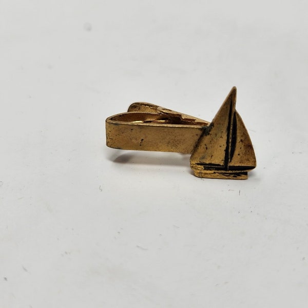 Vintage Sailboat Gold Metal Tie Clip