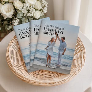 Wedding Magazine Template, Wedding Day Program, Infographic with fun Facts, Canva Template, Instant Download