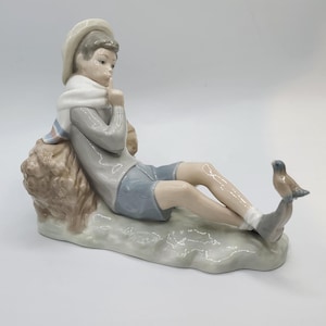 Elegant Lladro Relaxed Shepard Boy with Bird at Feet*  Porcelain Figurine | # 4730 - Glossy/ No Box