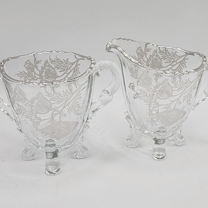 Schattig vintage zilveren stadsglas met zilveren bloemen geëtste suiker-/roompot set met handgrepen