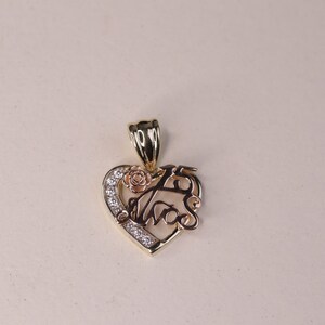 14K Gold Quinceañera Heart Flower Rose CZ Pendant / CZ 15 Años Charm / Quince Heart Pendant / Daughter Gift / 15th Birthday Pendant / Heavue