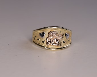 14K Gelbgold Amor Engel Ring, stapelbarer Glücksring