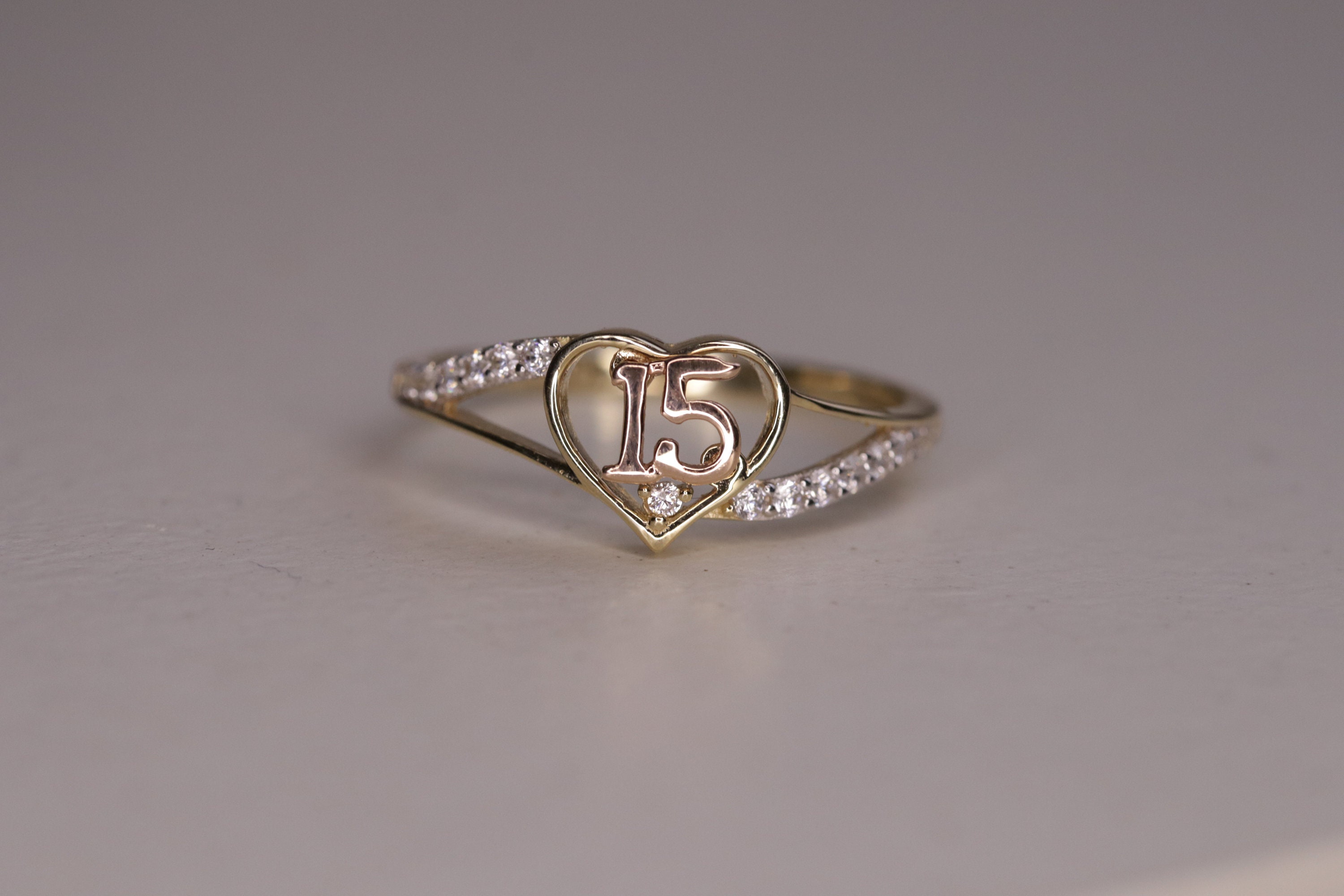 14K Solid Gold Quinceañera Heart Cute Ring  / 14K Real Gold 15 Años Ring / Quince Heart Ring / Daughter Gift / 15th Birthday Ring / Heavue