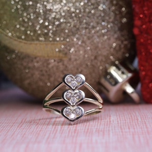 10K Gold Cute 3 Heart Unique Style Ring / 10K Gold Cute Ring / Gift / Gift for Her / Heart ring / Elegant Ring / Heavue / Cheap Ring