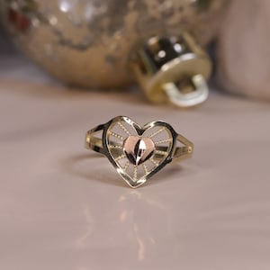 10K Gold Unique Style Heart Ring / 10K Gold Stacking Ring / Cute Ring / Minimalist Ring / Cheap Ring / Heavue / Gift For Her