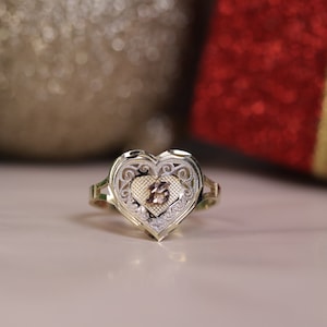 10K Gold Quinceañera Heart Band Ring  / 10K Real Gold 15 Años Ring / Quince Crown Ring / Daughter Gift / 15th Birthday Ring / Heavue