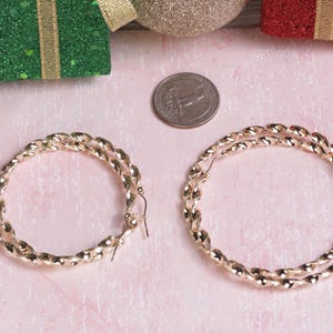 10k Gold 2 Different Size Twist Hoop Earrings / 10k Gold Earrings Women / Heavue / Gift / Gift For Her / Valentine Gift bild 2