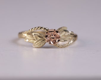 10K Gold Tiny Flower Ring / 10K Gold Stacking Ring / Cute Ring / Minimalist Ring / Cheap Ring / Heavue / Gift For Her