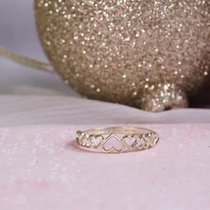 10K Gold 7 Heart  Ring / 10K Gold Stacking Ring / Cute Ring / Minimalist Ring / Cheap Ring / Heavue / Gift For Her