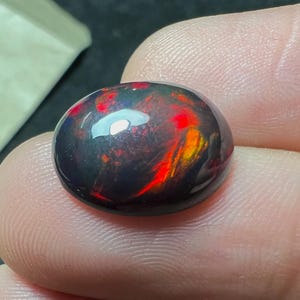 AAA+++ Top Quality 3.65 Carat Natural Black Opal Cabochon 14X11X5 MM Multi Fire Black Opal Cabochon Use For Making Jewelry
