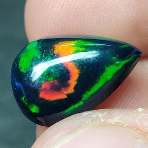 AAA+++ Top Quality 3.70 Carat Natural Black Opal Cabochon 15X10X6 MM Multi Fire Black Opal Cabochon Use For Making Jewelry