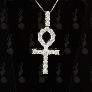 Diamond Celebrity&#39;s Attractive Yellow 925 Sterling Silver ANKH Shape Pendant 7.60ct Cubic Zirconia