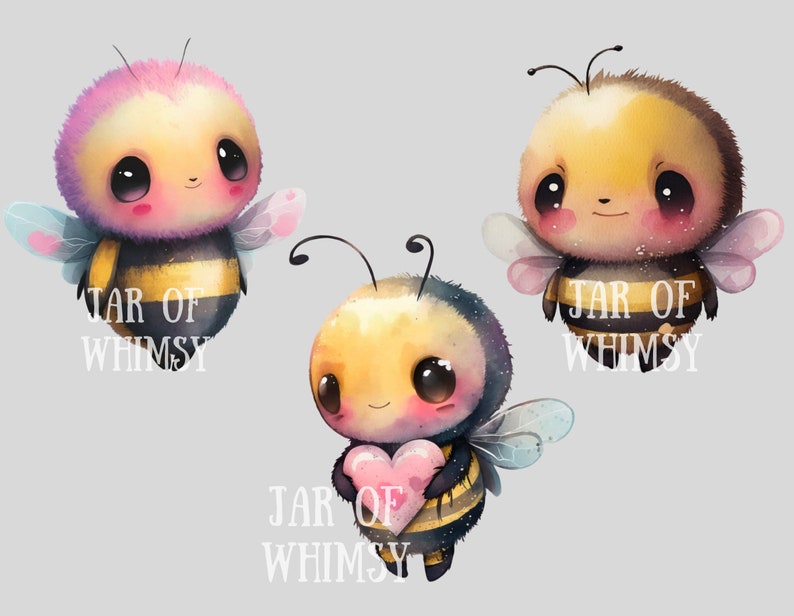 Pu&ograve; includere: Tre illustrazioni ad acquerello di adorabili api. Ogni ape ha grandi occhi, guance rosee e un corpo soffice con strisce nere e gialle. Un'ape tiene in mano un cuore rosa. Il testo "JAR OF WHIMSY" &egrave; stampato su ogni immagine.