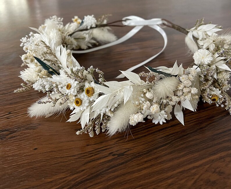 Couronne de fleurs séchées blanches, cadeau de fleurs de demoiselle d'honneur, couronne de cheveux rustique et bohème, couronne de petite fille, accessoire de cheveux de mariée, couronne de fiançailles image 4