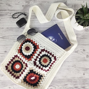 Boho häkeln Umhängetasche mit Grandma Square Design
