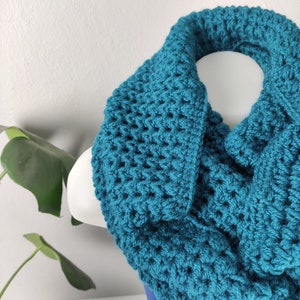US Taxes Included | Oil Crochet Infinity Scarf, 25% Wool Winter Scarf