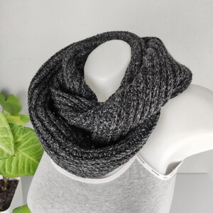 Unisex Handmade Infinity Scarf for Man & Woman, Crochet Continuous Scarf