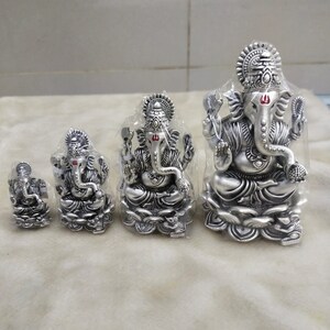 Smooth finishing handmade 92.5% silver matale, Silver Ganesh Idol, purity of Silver 925, Pure Silver Lord Ganesh/Ganpatiji Solid Idol/Murti