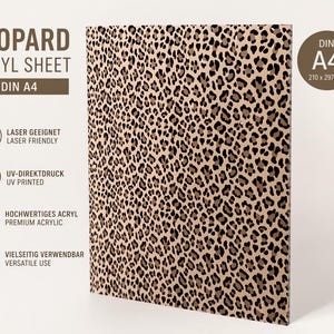 Könnte beinhalten: Acrylplatte mit Leopardenmuster und dem Text "LEOPARD ACRYL SHEET DIN A4". Die Platte misst 210 x 297 mm. Die Platte hat einen beigen Hintergrund mit braunen und schwarzen Flecken. Die Platte ist lasertauglich und UV-bedruckt.