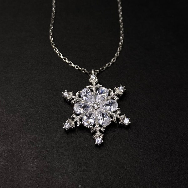 Snowflake silver necklace, women necklace, silver jewelry, silver , Silver Snowflake Pendant, 925 Sterling silver(Opportunity product price)