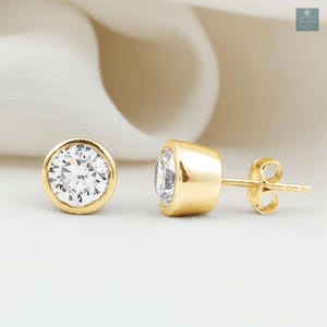 14k Gold Bezel Stud Earring/ Bezel Set Earring Studs/ Genuine CVD Diamond Stud Earrings/ Everyday Wear/ Screw Back Round  Earrings