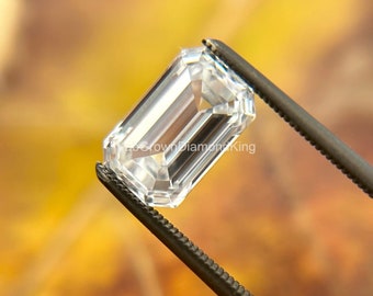 Emerald Cut Lab Grown Diamond: DEF VS (0.10-0.50 Cts)