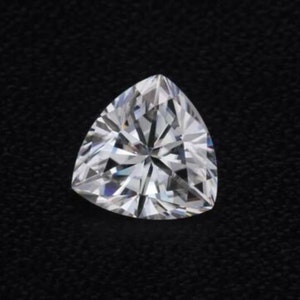 Trillion Cut CVD Lab Grown Diamond: Loose Gemstone (4-5mm)