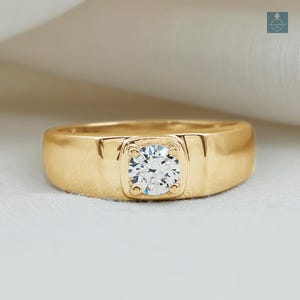 14K Gold Lab Grown Diamond Men&#39;s Wedding Band Ring