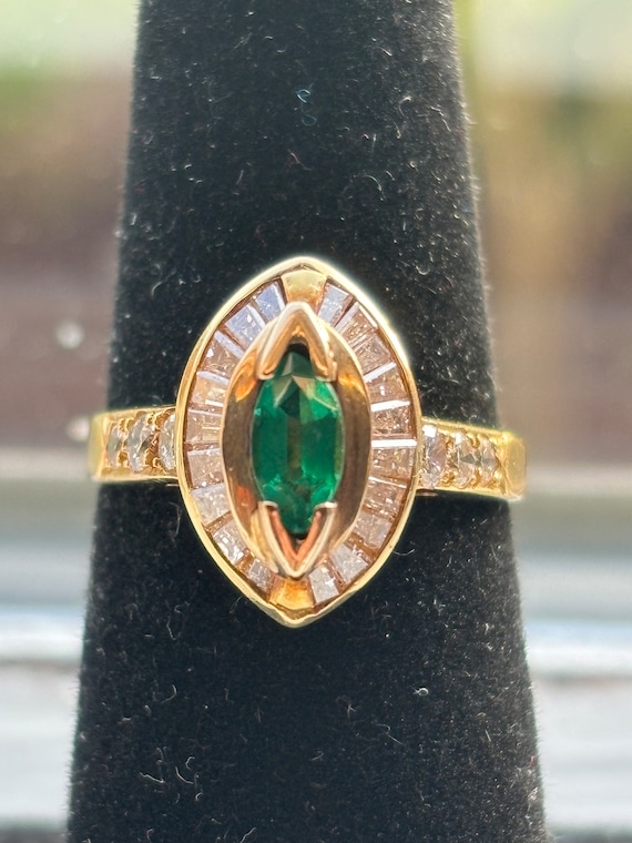 Vintage Emerald & Diamond baguette 18k  Ring
