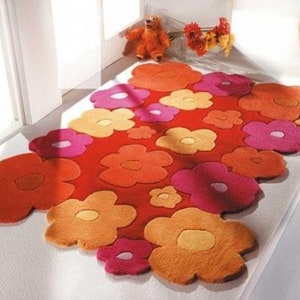 Red floral Hand tufted custom carpet and rugs rainbow color New Authentic 100% woolen irregular shape hand tufted area rug.
