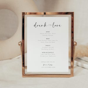 Minimalistisches Hochzeits-Bar-Menü-Schild, bearbeitbare verliebte Vorlage, einfache Menüliste für Verlobungsgetränke, druckbare moderne Barbeschilderung AARJ
