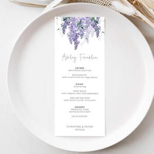 Plantilla de menú de boda con nombre de invitado, tarjeta de lugar con nombre, flores de acuarela de glicina morada, tarjeta de menú editable con flores lilas AACC5