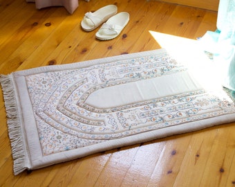 Tapis de prière, tapis de prière, cadeau du ramadan, tapis de prière rembourré, tapis de prière de luxe, tapis de prière haut de gamme, Sejadah, tapis urbains, cadeau de l'Aïd