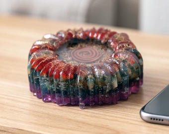Orgonita Flor de Orgón S · Granate y Fucsia · Espiral Cobre · Latón y Cuarzo · 7X2cm · Fórmula Welz · Alta Densidad