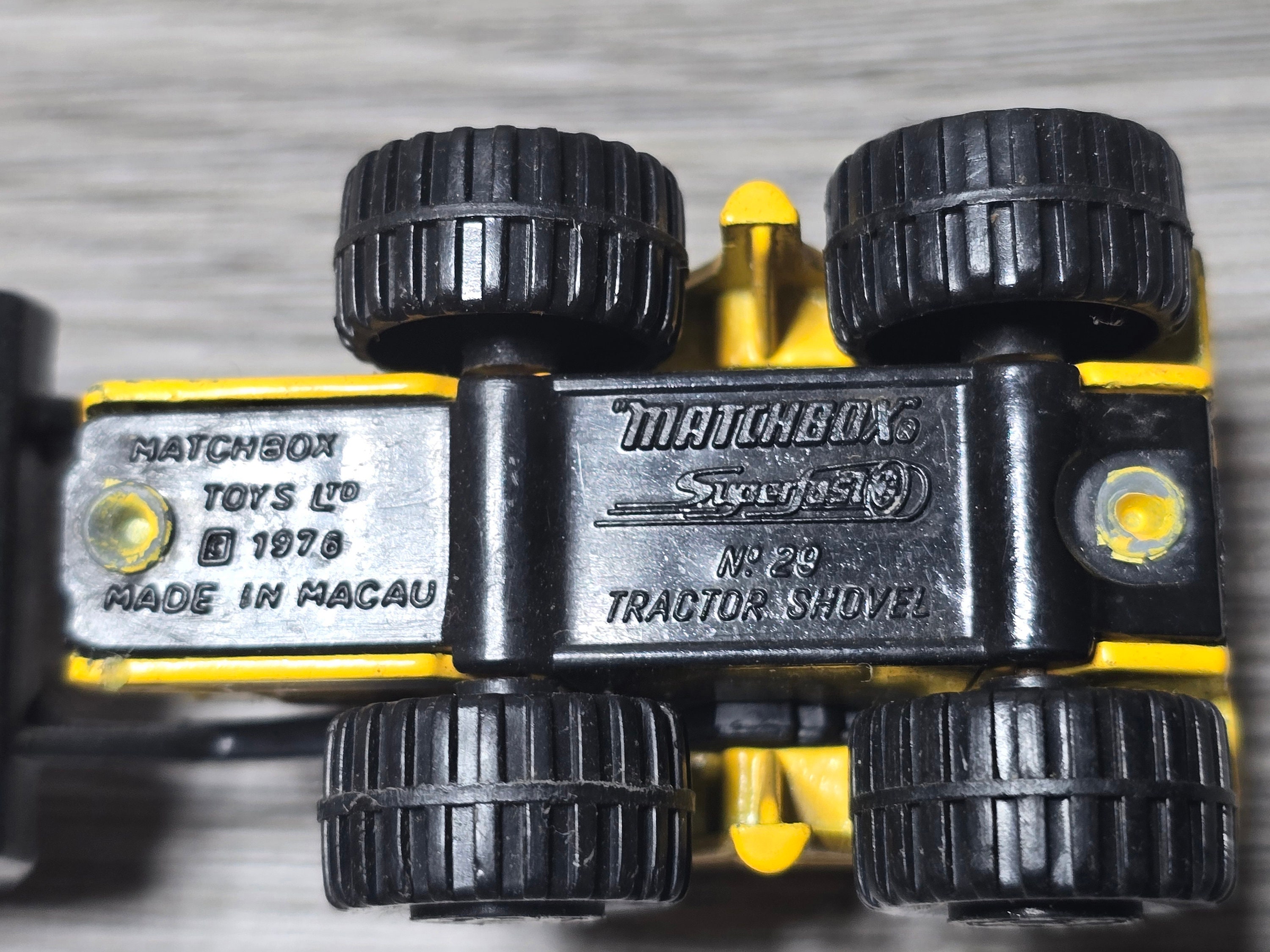 ミニカー MATCHBOX No.40 LONG DISTANCE CORCH ミニカー MATCHBOX No.40 LONG DISTANCE CORCH matchbox lesney